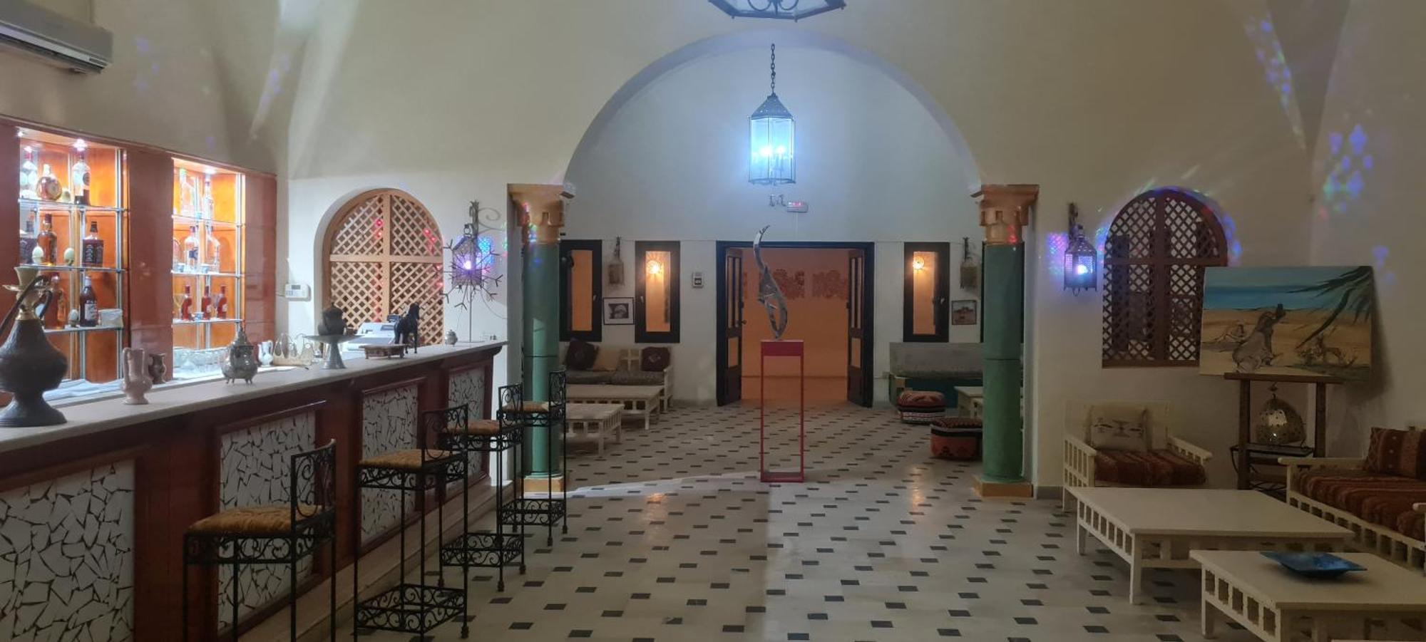Hotel Pansy Qasr Ghilan Exterior photo
